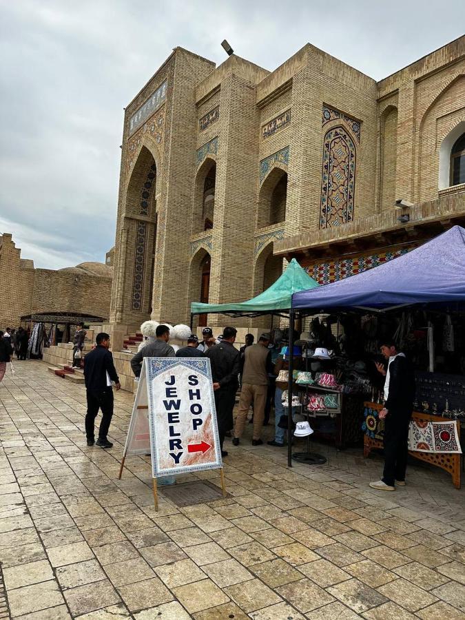 מלון בוקורו Shahristan Plaza מראה חיצוני תמונה